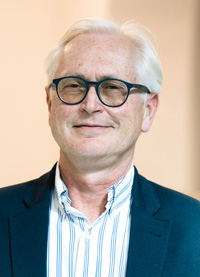 Univ.-Prof. Dr. Bernhard Schwarz